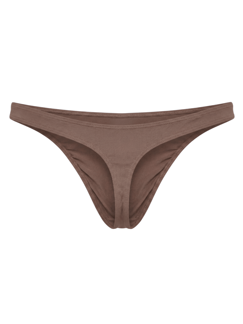 Tanga masculina marrón Intymen vista posterior sobre fondo blanco.

